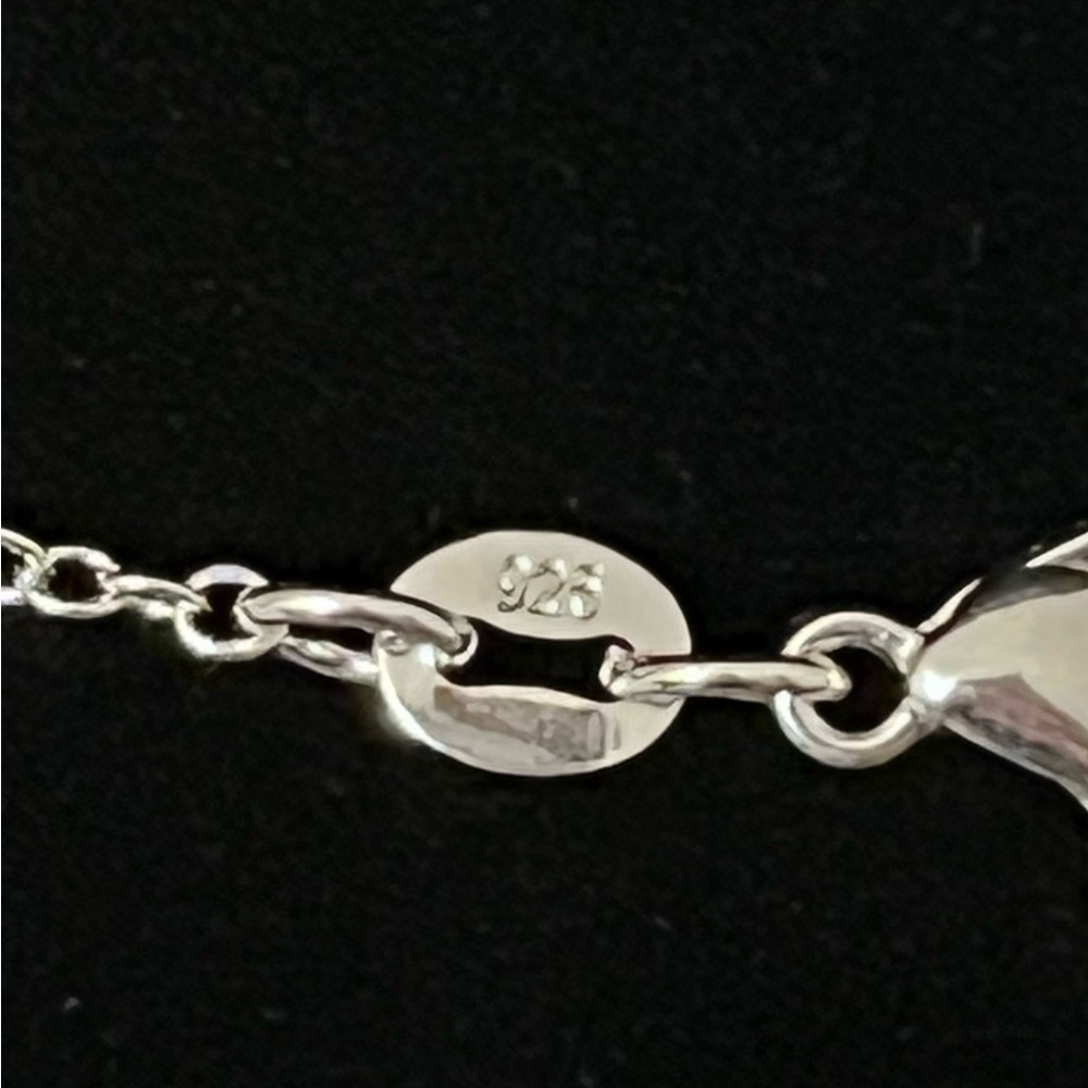 925 Sterling Silver Mother of Pearl Pendant Necklace - Picture 5 of 5